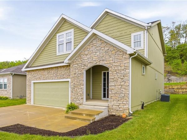 6809 Prairie Lane, Parkville, MO 64152
