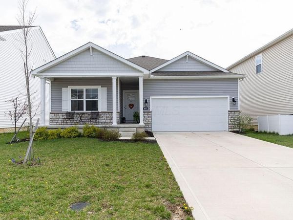 433 Sandburg Drive , Lithopolis, OH 43136