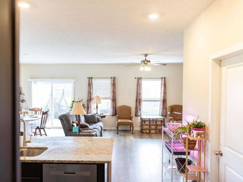 433 Sandburg Drive , Lithopolis, OH 43136 Photo 11