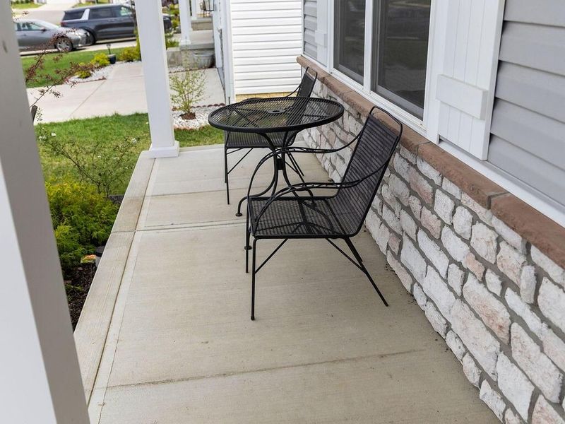 433 Sandburg Drive , Lithopolis, OH 43136 Photo 3