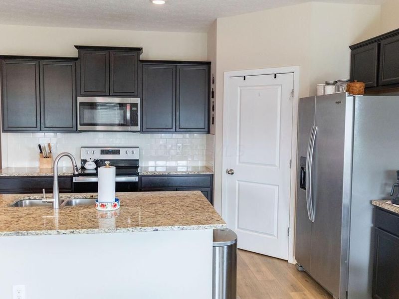 433 Sandburg Drive , Lithopolis, OH 43136 Photo 8