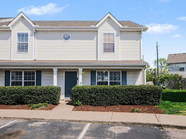 6028 Sagi Cir, La Vergne, TN 37086