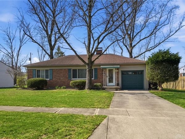 614 Lamont Drive, Kettering, OH 45429