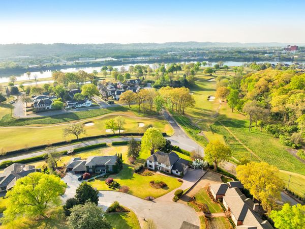 1502 Riverview Oaks Road, Chattanooga, TN 37405