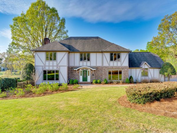 1502 Riverview Oaks Road, Chattanooga, TN 37405