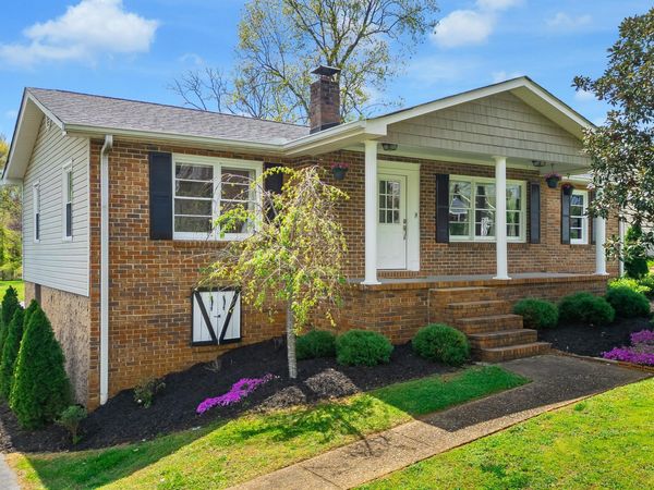 2418 Crescent Club Drive, Hixson, TN 37343