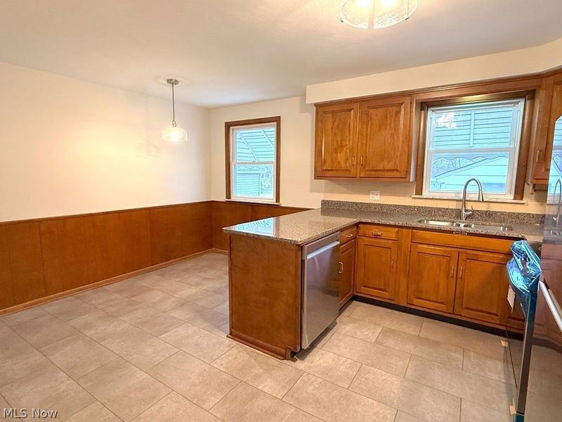 442 10th Street, Struthers, OH 44471 Photo 3