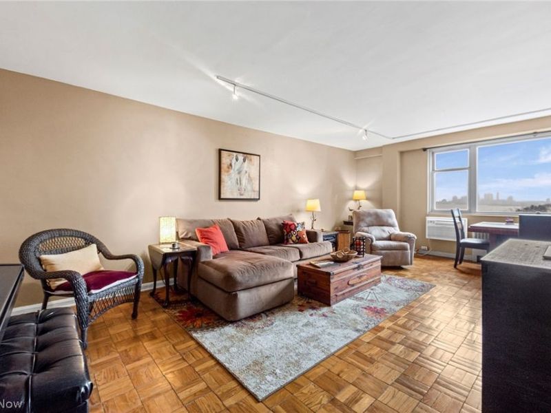 11820 Edgewater Drive, Unit 915, Lakewood, OH 44107 Photo 10