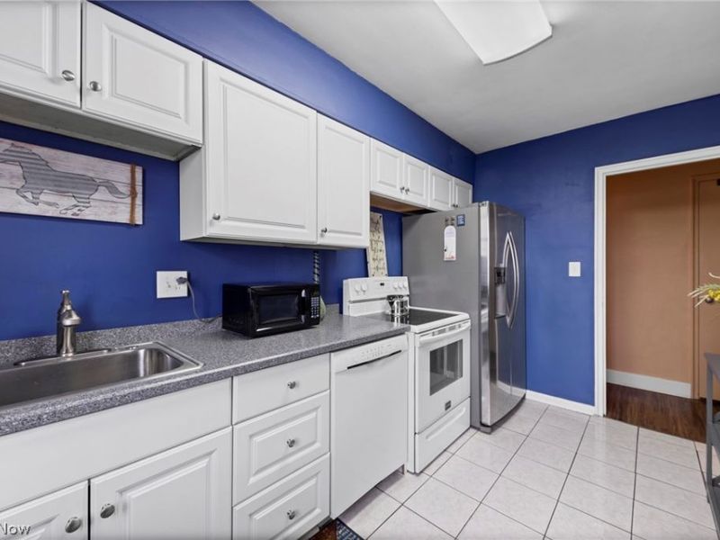 11820 Edgewater Drive, Unit 915, Lakewood, OH 44107 Photo 17