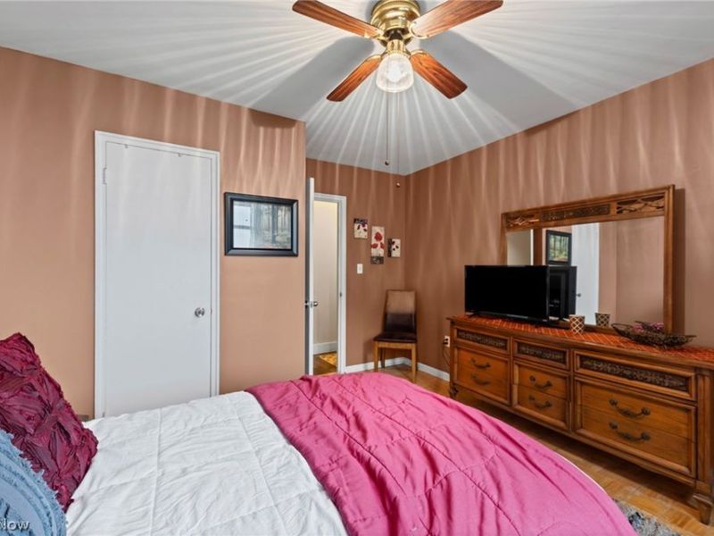 11820 Edgewater Drive, Unit 915, Lakewood, OH 44107 Photo 19