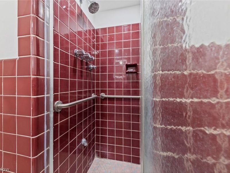 11820 Edgewater Drive, Unit 915, Lakewood, OH 44107 Photo 25