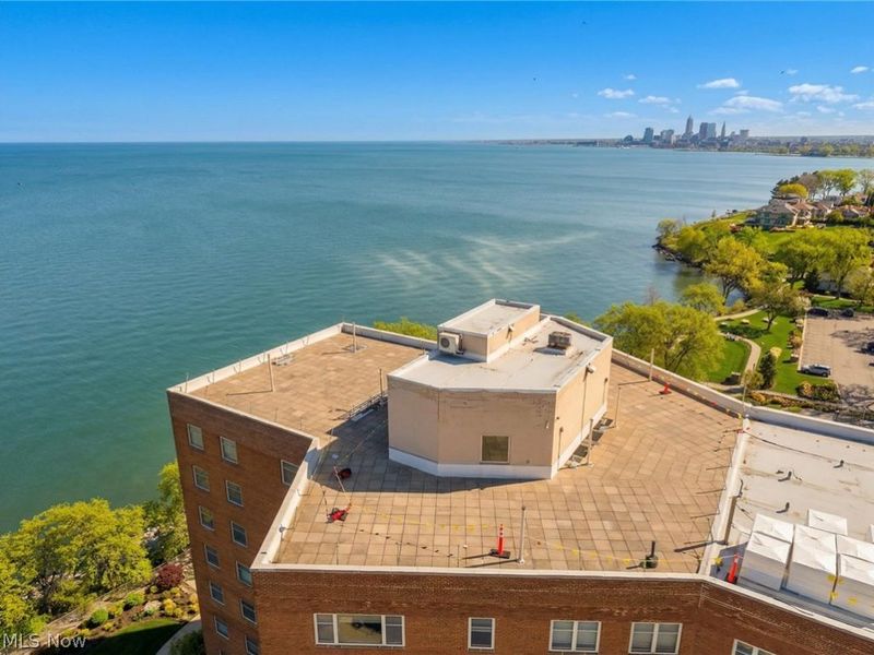 11820 Edgewater Drive, Unit 915, Lakewood, OH 44107 Photo 32