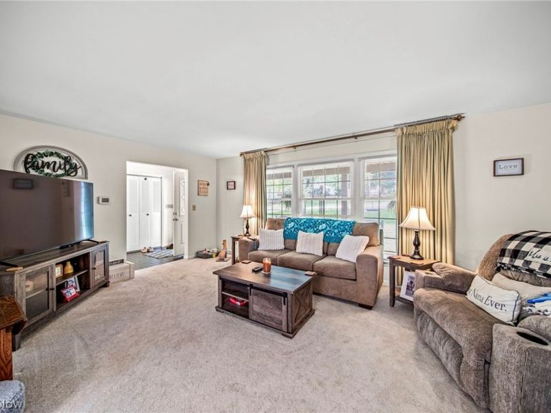 4234 Caylor Court, Ashtabula, OH 44004 Photo 6