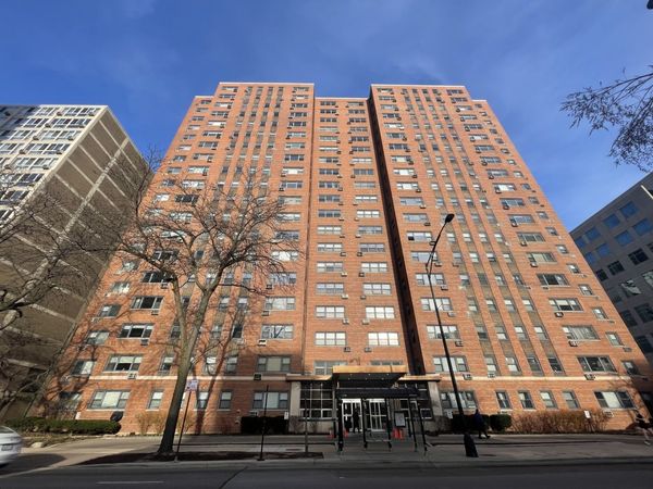 2909 N SHERIDAN Road , Unit 1301, Chicago, IL 60657