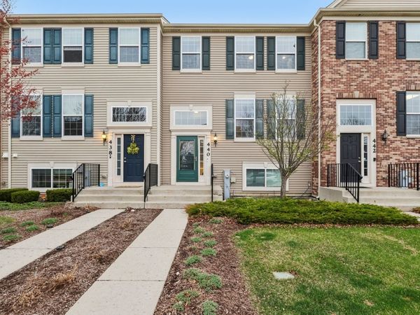 440 Town Center Boulevard , Gilberts, IL 60136