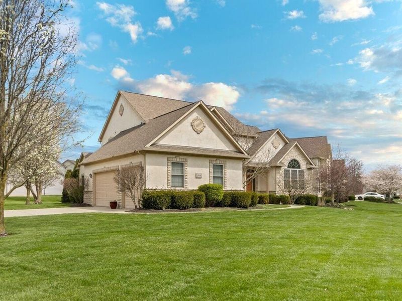 5934 Rocky Shore Drive, Lewis Center, OH 43035 Photo 2