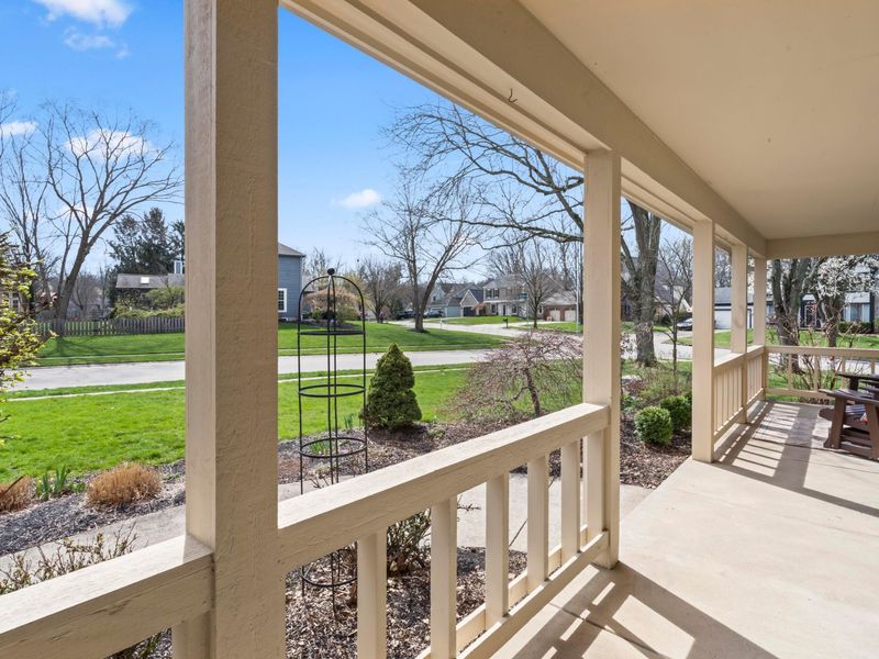 979 Zodiac Avenue, Columbus, OH 43230 Photo 12