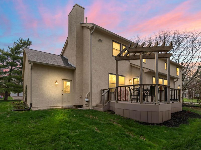 979 Zodiac Avenue, Columbus, OH 43230 Photo 14