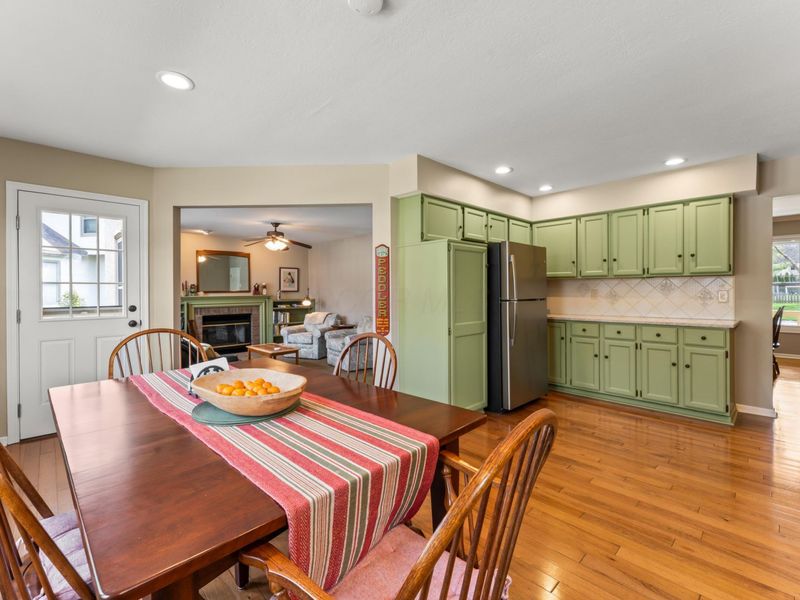 979 Zodiac Avenue, Columbus, OH 43230 Photo 31