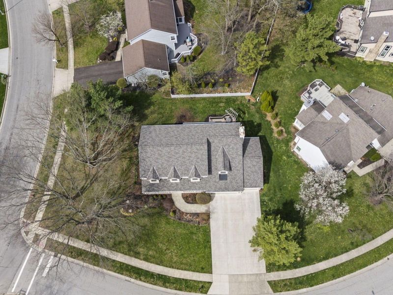 979 Zodiac Avenue, Columbus, OH 43230 Photo 6