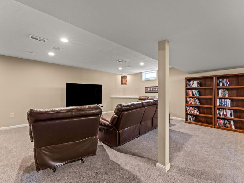 979 Zodiac Avenue, Columbus, OH 43230 Photo 65