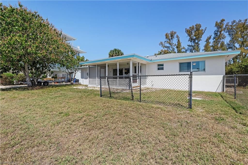 7815 Bocilla Ln , Bokeelia, FL 33922 Photo