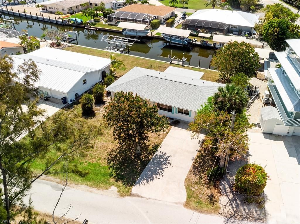 7815 Bocilla Ln, Bokeelia, FL 33922 Photo