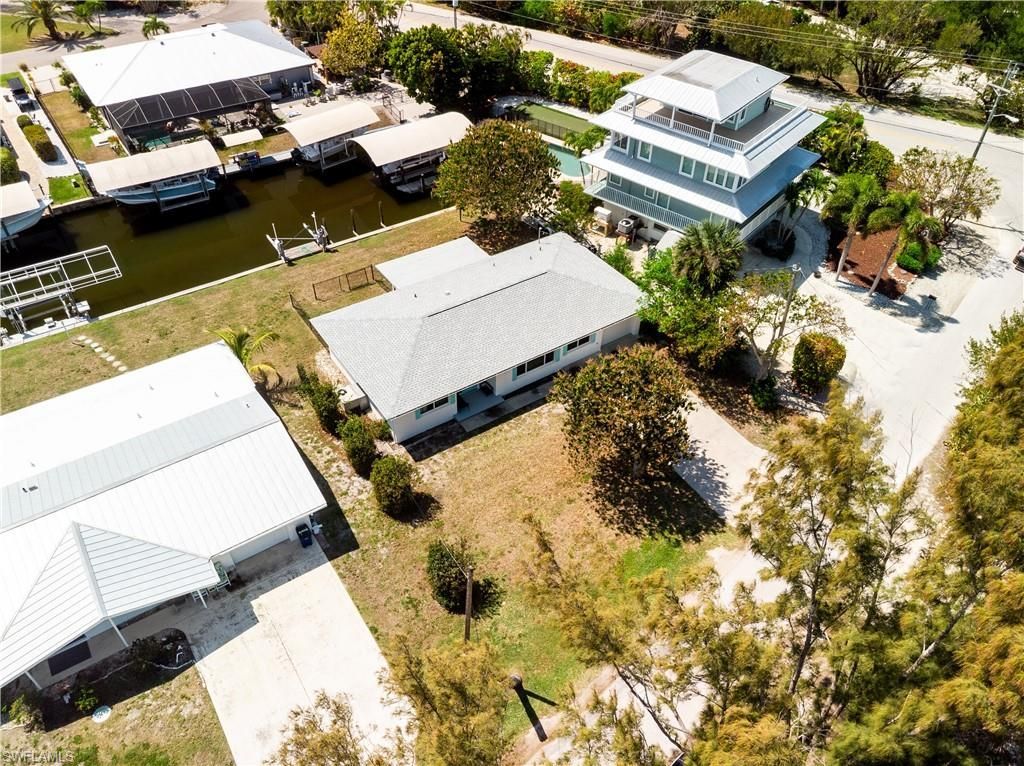 7815 Bocilla Ln , Bokeelia, FL 33922 Photo