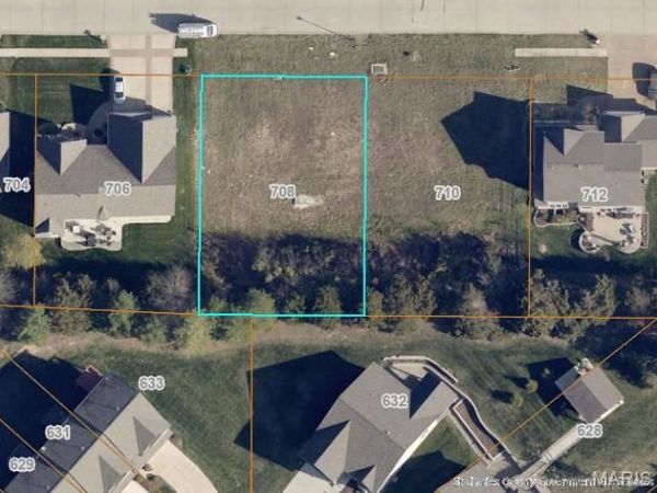 708 Vista Springs Court , Wentzville, MO 63385