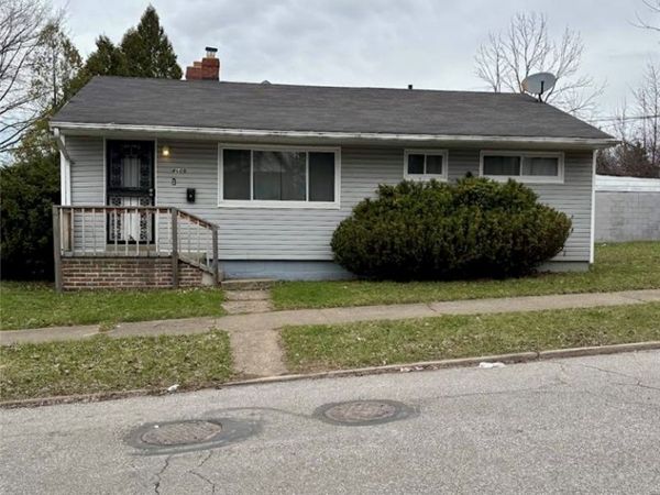 4609 Lee Road , Cleveland, OH 44128