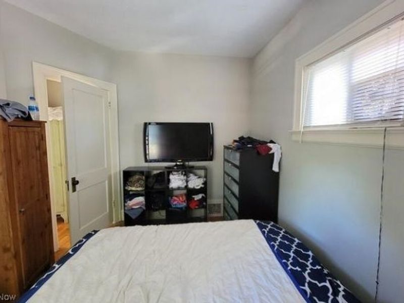 4392 W 47th Street , Cleveland, OH 44144 Photo 19