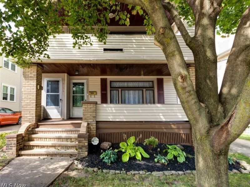 4392 W 47th Street , Cleveland, OH 44144 Photo 2