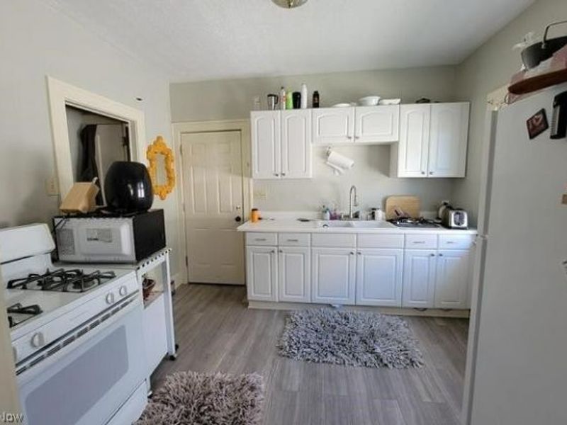 4392 W 47th Street , Cleveland, OH 44144 Photo 20