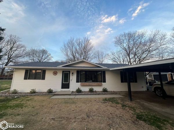 812 Pearson Drive, Keosauqua, IA 52565