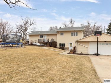 512 5th Street , Yutan, NE 68073