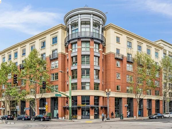 438 W Grand Ave , Unit 420, Oakland, CA 94612