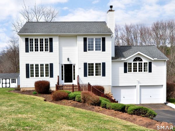 19 Washington Ridge, East Granby, CT 06026