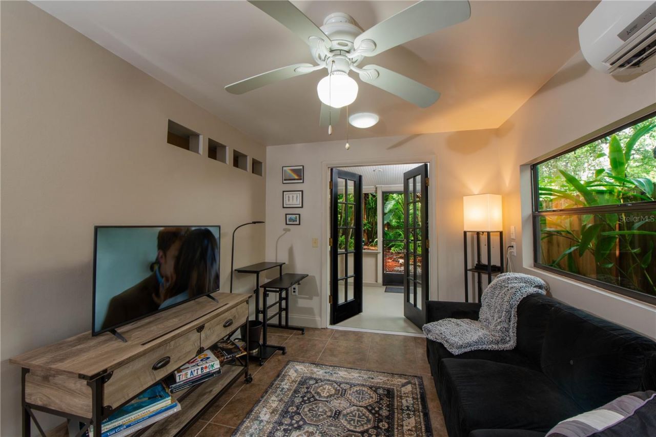 1631 Bonita Lane , Unit C, Sarasota, FL 34239 Photo