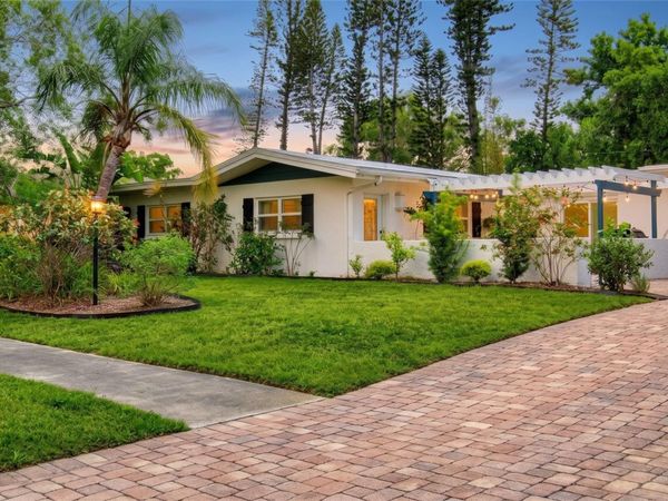 214 GAINES AVENUE, SARASOTA, FL 34243