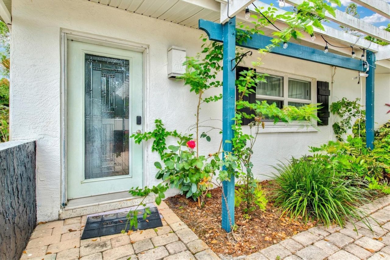 214 Gaines Avenue , Sarasota, FL 34243 Photo