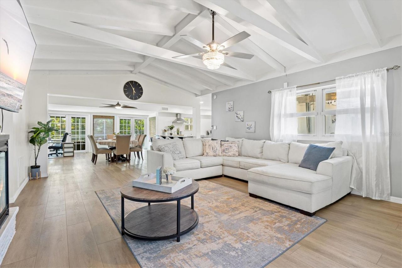 214 Gaines Avenue, Sarasota, FL 34243 Photo