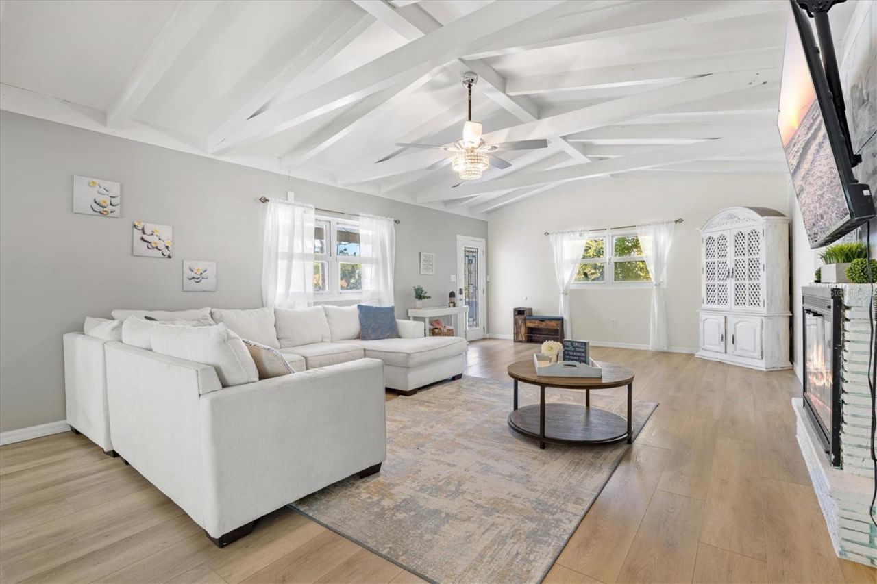 214 Gaines Avenue, Sarasota, FL 34243 Photo