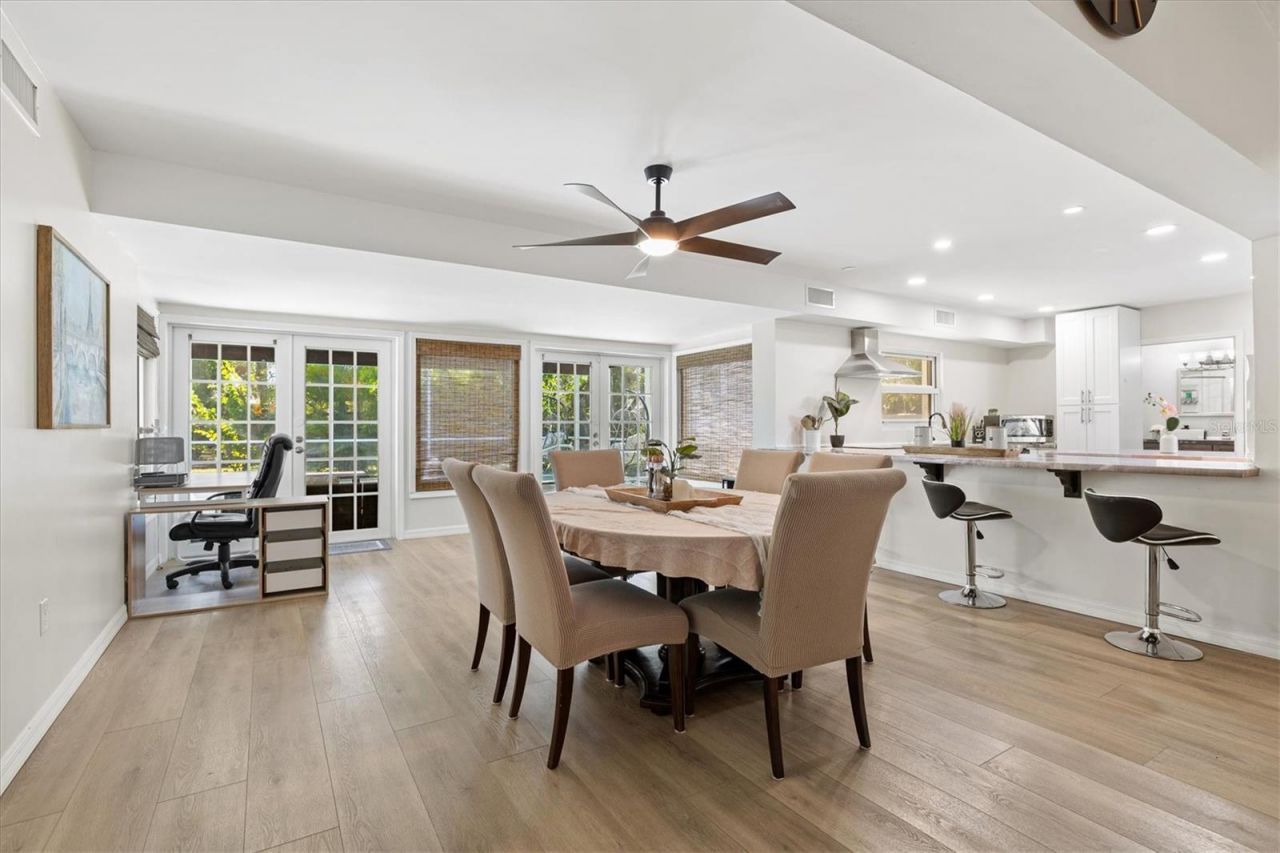 214 Gaines Avenue, Sarasota, FL 34243 Photo