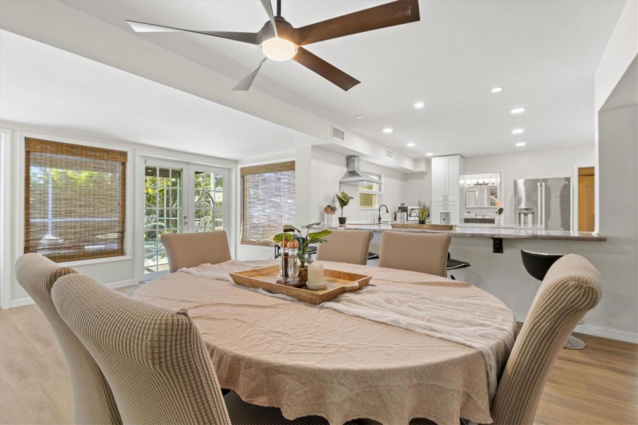 214 Gaines Avenue, Sarasota, FL 34243 Photo