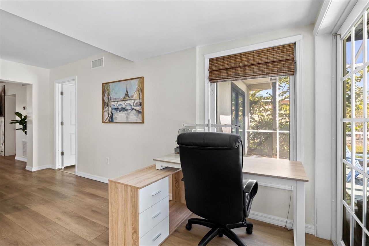 214 Gaines Avenue, Sarasota, FL 34243 Photo