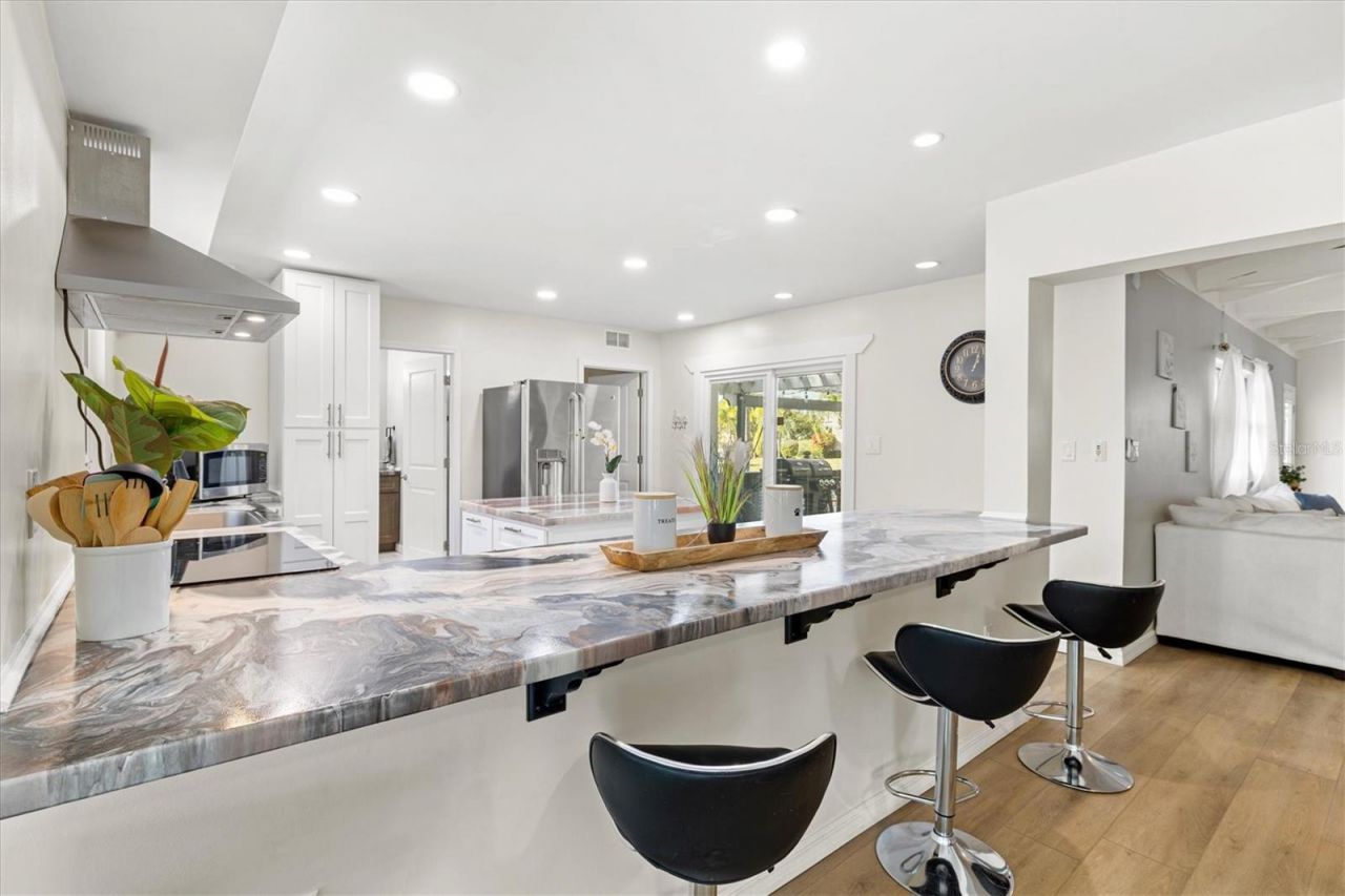 214 Gaines Avenue, Sarasota, FL 34243 Photo