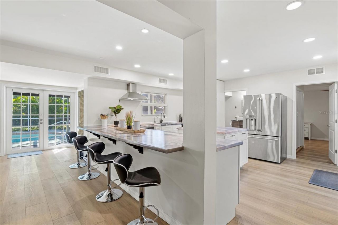214 Gaines Avenue, Sarasota, FL 34243 Photo