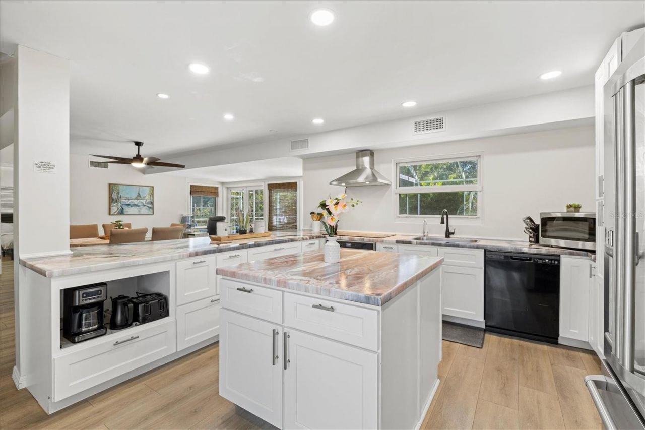 214 Gaines Avenue, Sarasota, FL 34243 Photo
