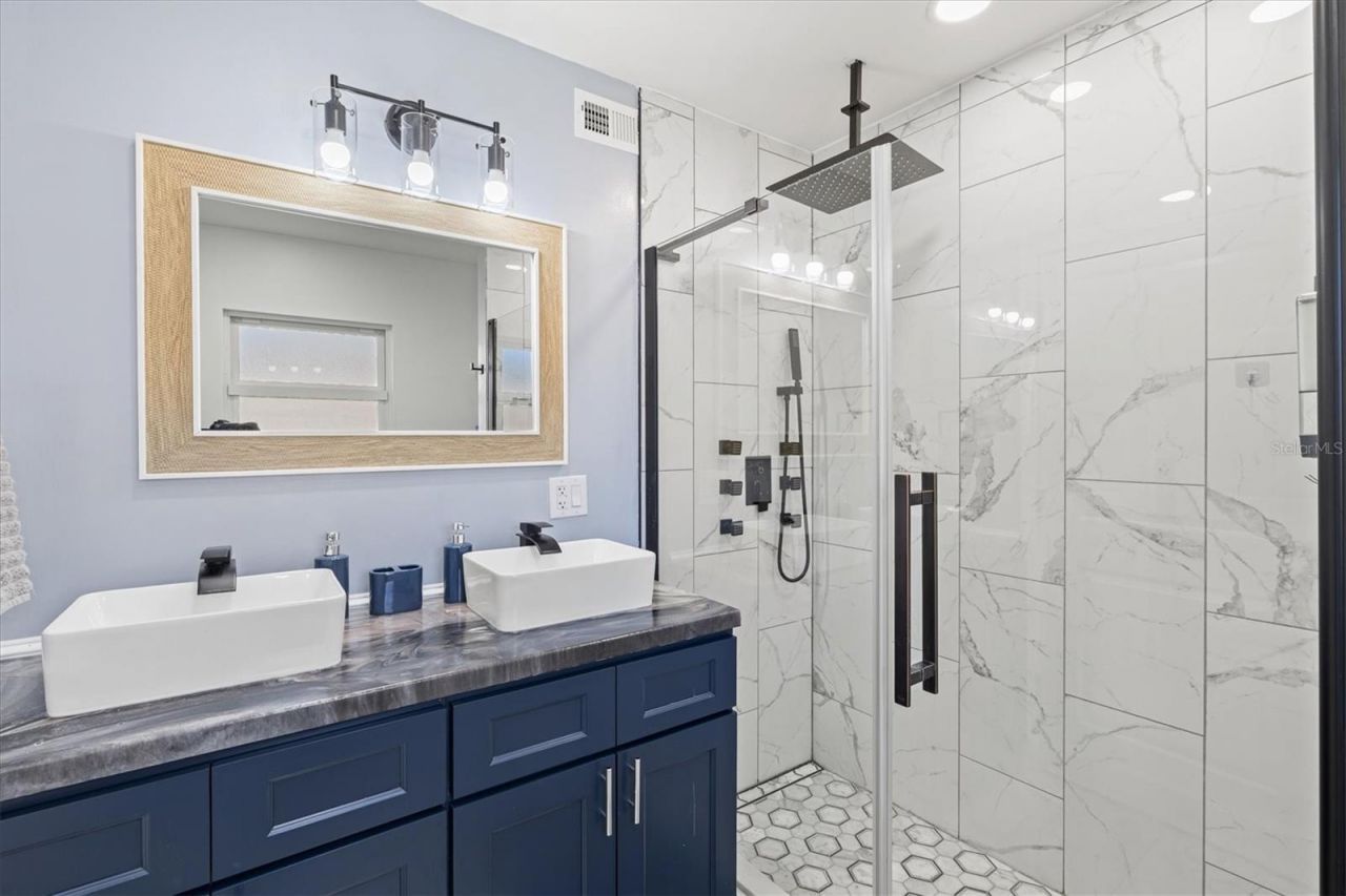 214 Gaines Avenue, Sarasota, FL 34243 Photo