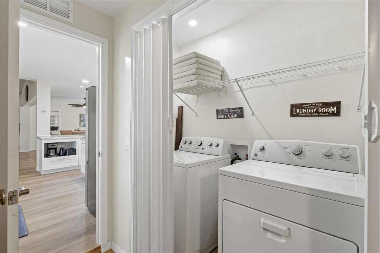 214 Gaines Avenue, Sarasota, FL 34243 Photo